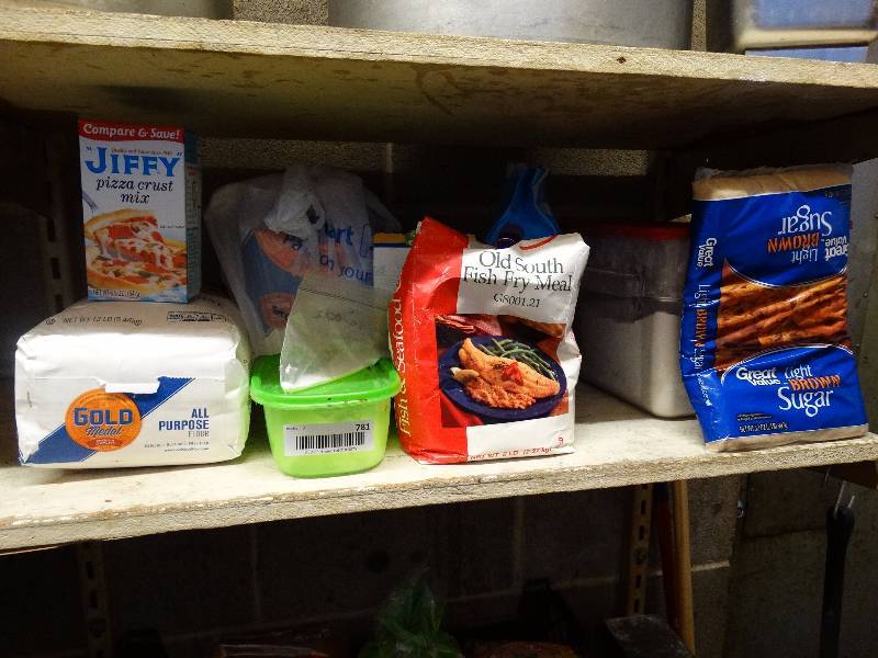 lot 781 image: Lot of flower, sugar. fish fry meal, & pizza crust mix.