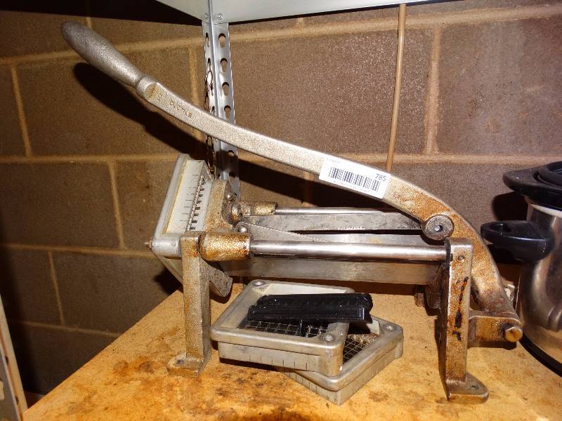 lot 785 image: French fry slicer wattachments.