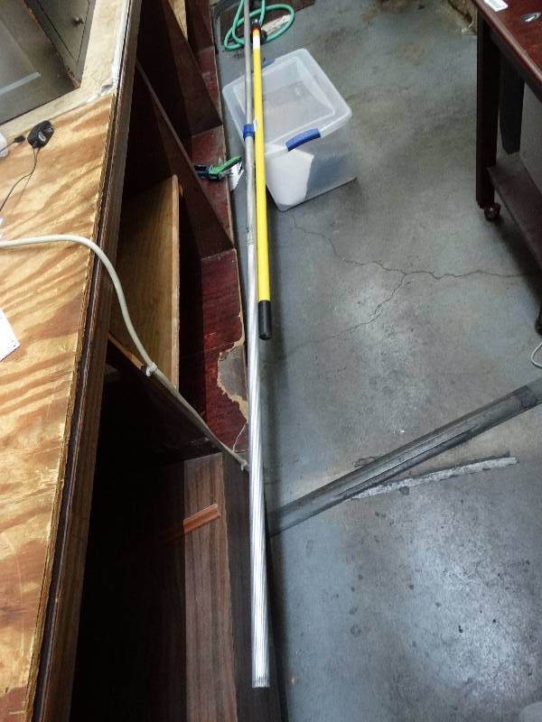 lot 848 image: 2 Sign poles & a tub of letters.