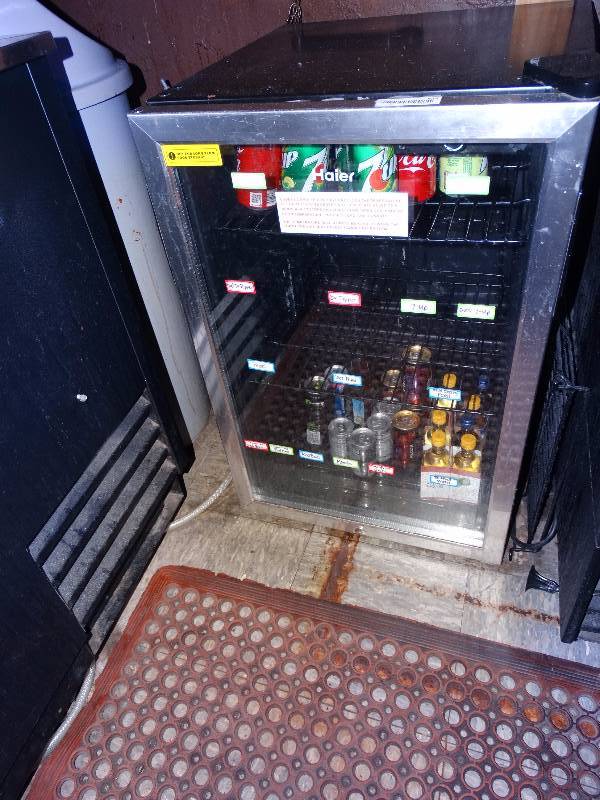 lot 855 image: Haier mini fridge.