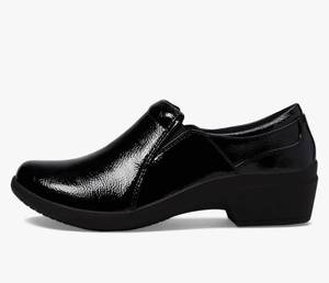 lot 62055 image: Clarks Womens Talene Pace Loafer, size 8