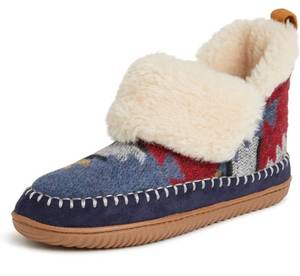 lot 62062 image: Dearfoams Womens Alpine Moritz Outdoor Arch Support House Shoe Bootie Slipper size 10