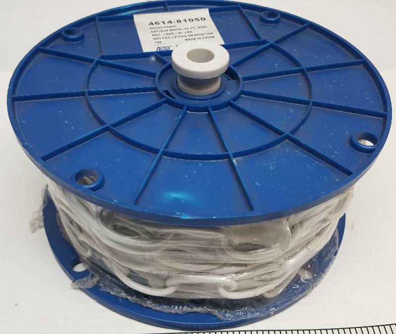 lot 6120 image: New roll of decorative Antique White metal chain for display or show.  This is a new 50 foot roll