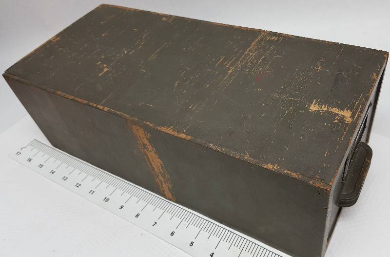 lot 6132 image: Cool old antique 5 X 7 wooden card file box