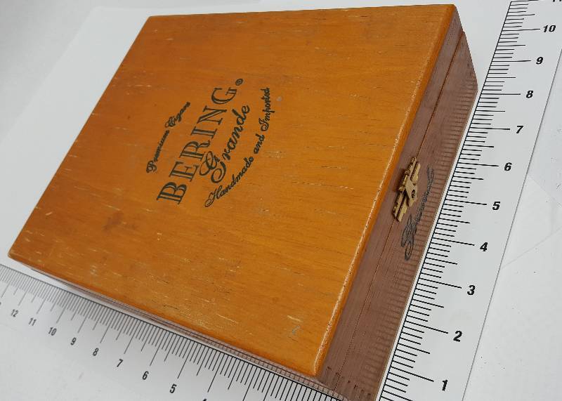 lot 6134 image: Real wood Cigar Box in nice shape and latch locks fine