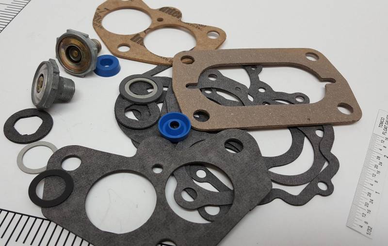 lot 6089 image: Holley 94 Ford Flathead carburetor all pieces are new but kit not complete