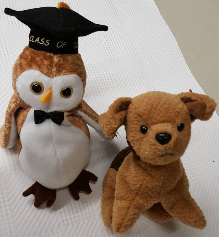 lot 5995 image: Pair of 2000 Christmas collectors TY Kids stuffed animals