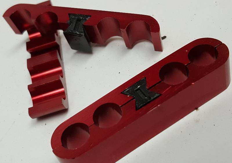lot 7443-2 image: New Pair of Red anodized aluminum 4 hole 7 & 8 MM spark plug wire separators loom kit