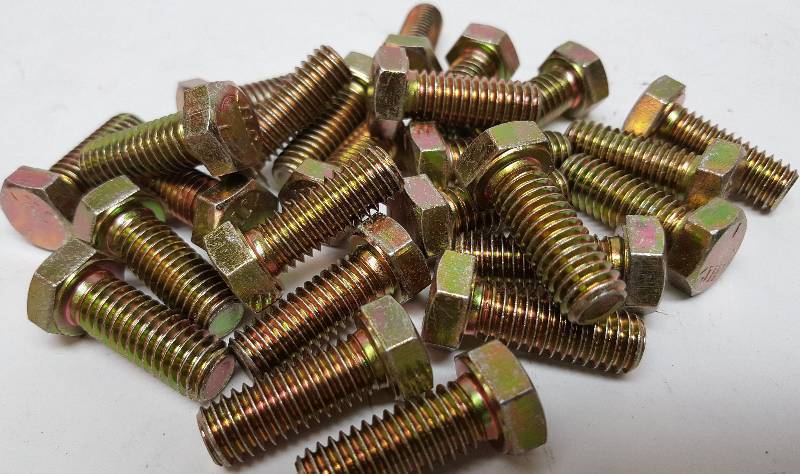 lot 7507 image: New package of 25 Yellow zinc plated Grade V 38 -16 coarse thread bolts with 1 of threads.