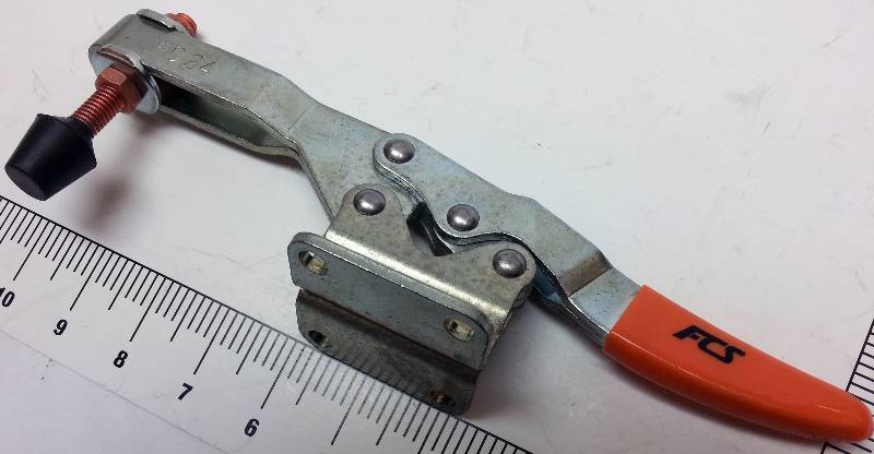 lot 9225 image: New HORIZONTAL CLAMP Quick Release Toggle Holding Tool with flanged base