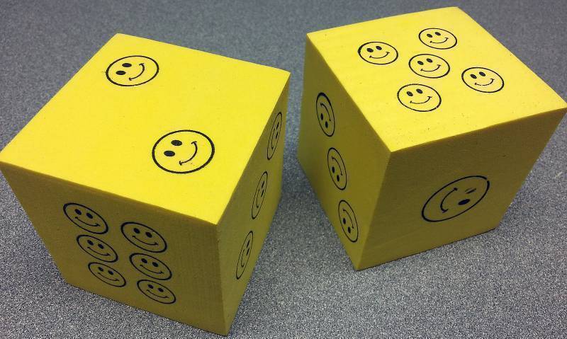 lot 9290 image: NEW Cool set pair (2) of light foam Yellow colored game dice 2-34 inch square cubes.