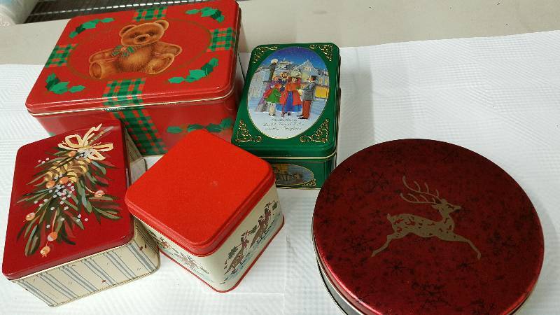 lot 5958 image: Christmas tins.  Great for goodies or store items in them
