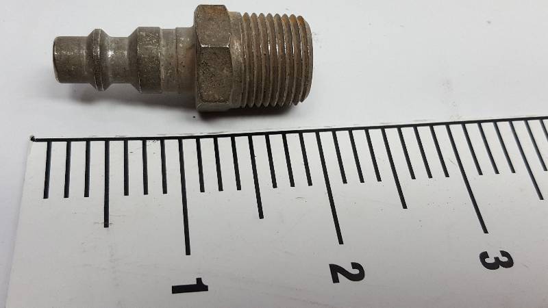 lot 6034 image: Air hose male coupler for quick release and with a 38 NPT not your standard 14