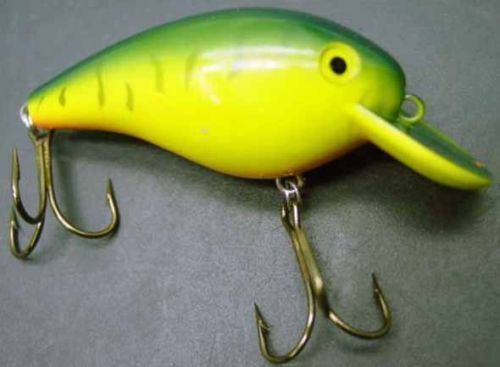 lot 9026 image: New Renegade Pro Series Crank Bait spoon bill fishing lure Green Yellow Orange color