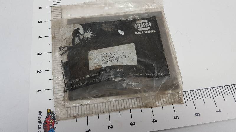 lot 6055 image: New in the package NAPA shade #10 4-34 X 3-14 welding helmet lens and seal included