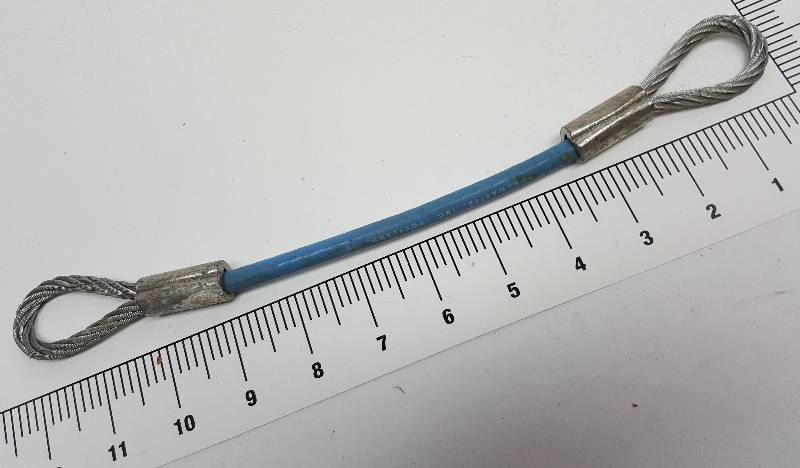 lot 6862 image: Heavy duty 516 aircraft type, galvanized steel ROADMASTER safety cable