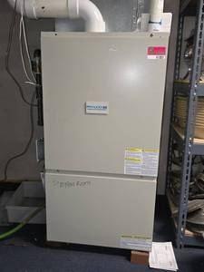 lot 41001 image: Philco Heating And Cooling System