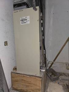 lot 41029 image: Bryant Model FB4ANF060 Central Air Unit