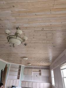 lot 41039 image: 7 Lights W Wood Celling And Crown Molding