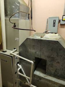 lot 41074 image: Philco Heating And Cooling Model C6BA-T36C-B