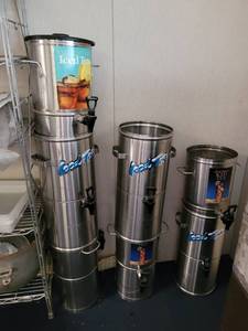 lot 41111 image: 7 Ice Tea Beverage Dispenser
