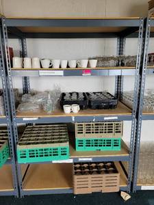 lot 41128 image: Contents Of Shelf - Mugs  Bar Glasses  Shakers