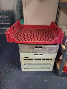 lot 41134 image: 6 Plastic Dish Washing Racks&nbsp