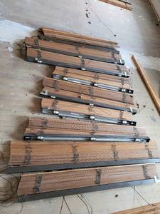 lot 41166 image: Mega Lot Of 10 Timberline Blinds