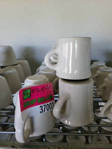 lot 37003 image: (12) Buffalo Coffee Mugs