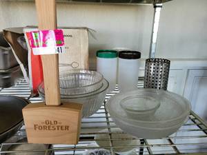 lot 37041 image: Lot Of Salad Bowls  Plastic Spoons  Frying Pans