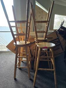 lot 37189 image: Lot Of 6 Wooden Bar Stools