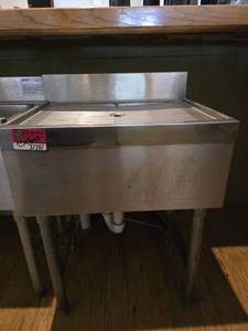 lot 37287 image: Commercial Stainless Steel Drying Table