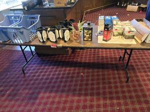 lot 37321 image: Contents of Table W Lights Bulbs, And More