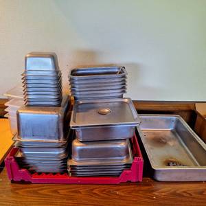 lot 37349 image: Lot Of Hotwell Drop Pans - Assortment Of Sizes