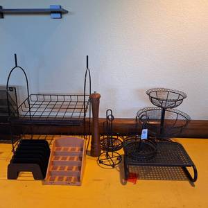 lot 37350 image: Lot Of Table Organizers And Pepper Grinder