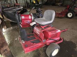 lot 1907 image: TORO GREENSPRO 1240 Mower