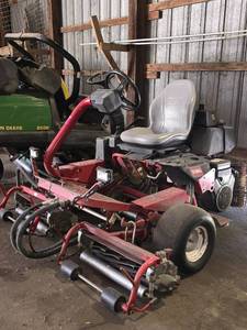 lot 1908 image: TORO GREENMASTER Rotary Mower
