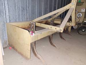 lot 27010 image: 5ft Box Blade Attachment