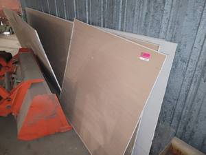 lot 27011 image: (6) Pieces Of Sheetrock