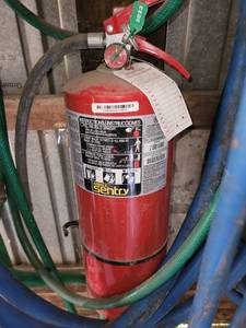 lot 27052 image: Ansul Sentry Extinguisher