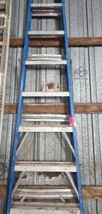 lot 27063 image: 8ft Keller Fiberglass Ladder