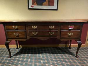 lot 37395 image: Hickory Chair 65in Cherry Wood Hall Table W 6 Drawers