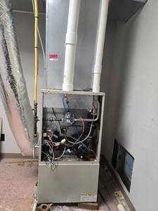 lot 37448 image: Philco Heating And Cooling Unit