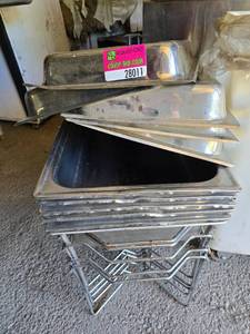 lot 28011 image: (5) Chafing Dishes