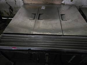 lot 28045 image: True Commercial Refrigerator  ( MOTOR AND COPPER HAS BEEN REMOVED )