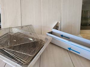 lot 50569 image: Lot Of Assorted Items Including Cooling Racks And More