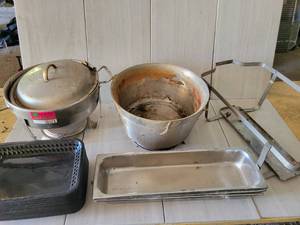 lot 50573 image: Lot Of Assorted Items, Including Baskets, Chafing Dish And More