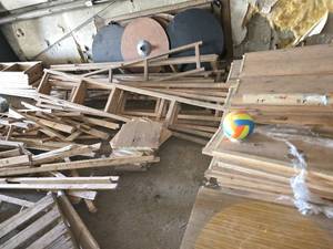 lot 50594 image: Lot Of Unknown Type Of Wood Racking
