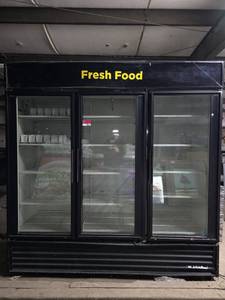 lot 28062 image: TRUE Commercial Model GDM-72 Refrigerator ( HAS BEEN STRIPPED )