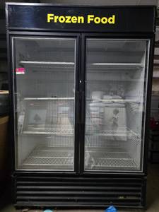 lot 28063 image: Commercial TRUE Model GDM-49F-LD Freezer ( HAS BEEN STRIPPED )